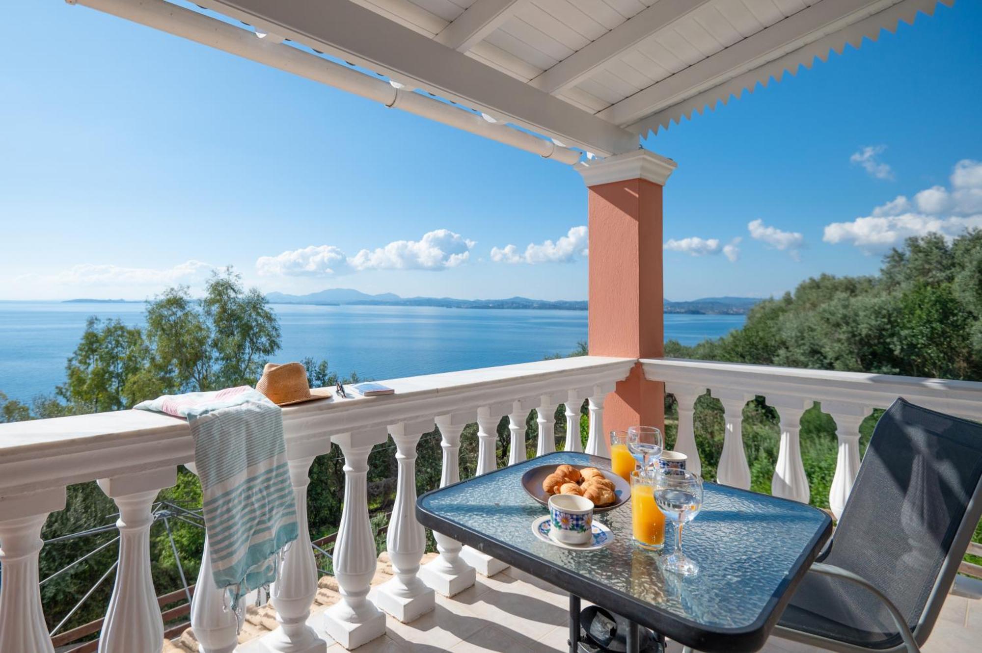 Sunrise View Apartments Барбати Екстериор снимка